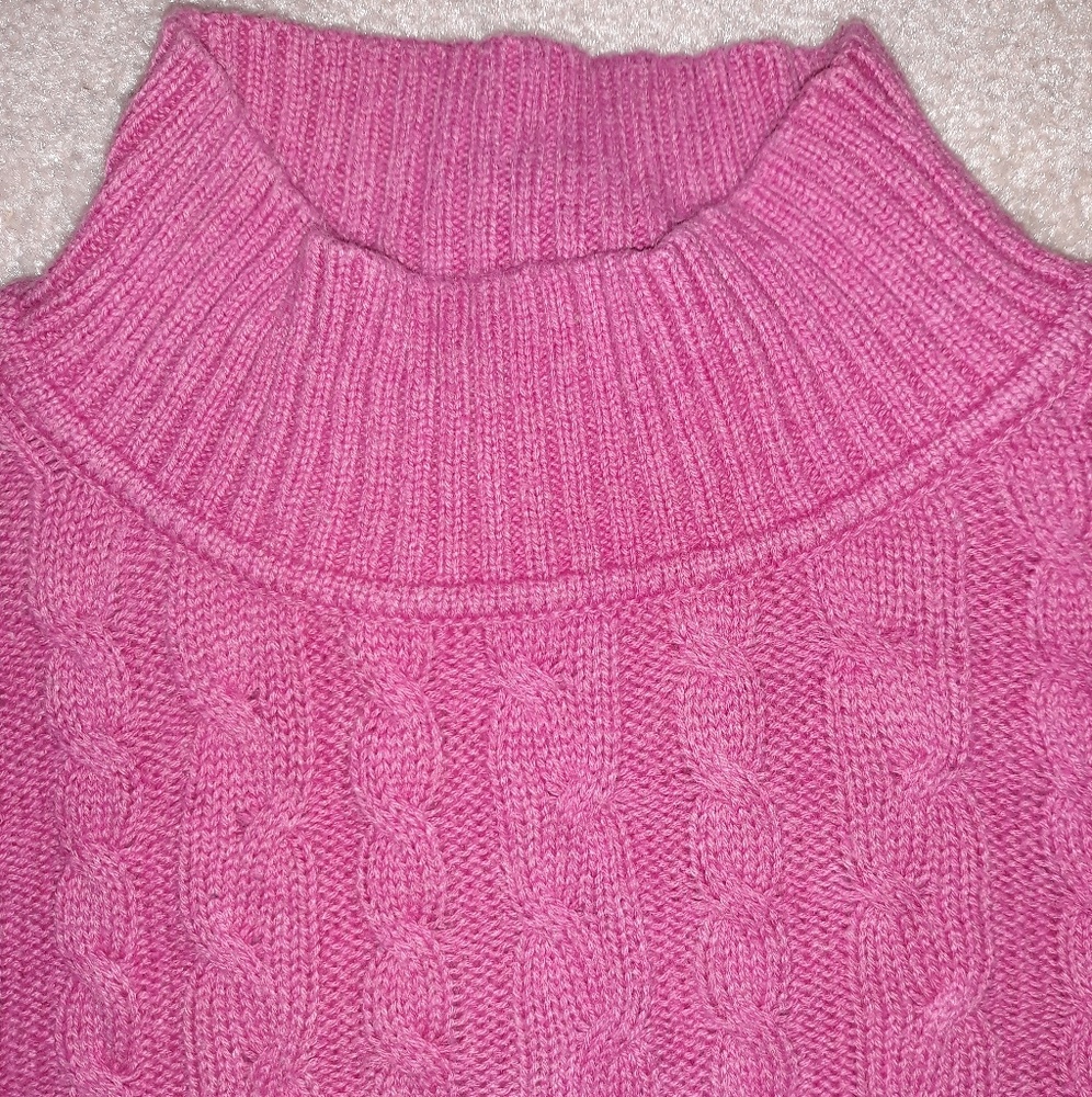 sweater - Picture 2 of 4